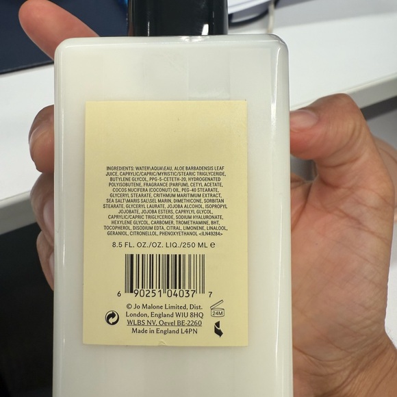 Jo Malone Cream Moisturizer English Pear and Fressia - Picture 3 of 4